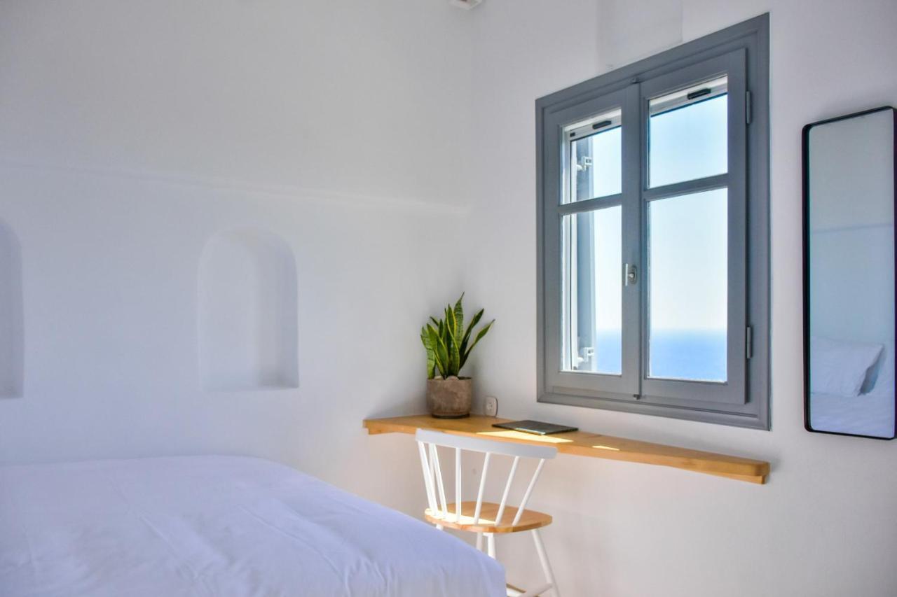 Living Theros Luxury Suites Kardhiani Luaran gambar