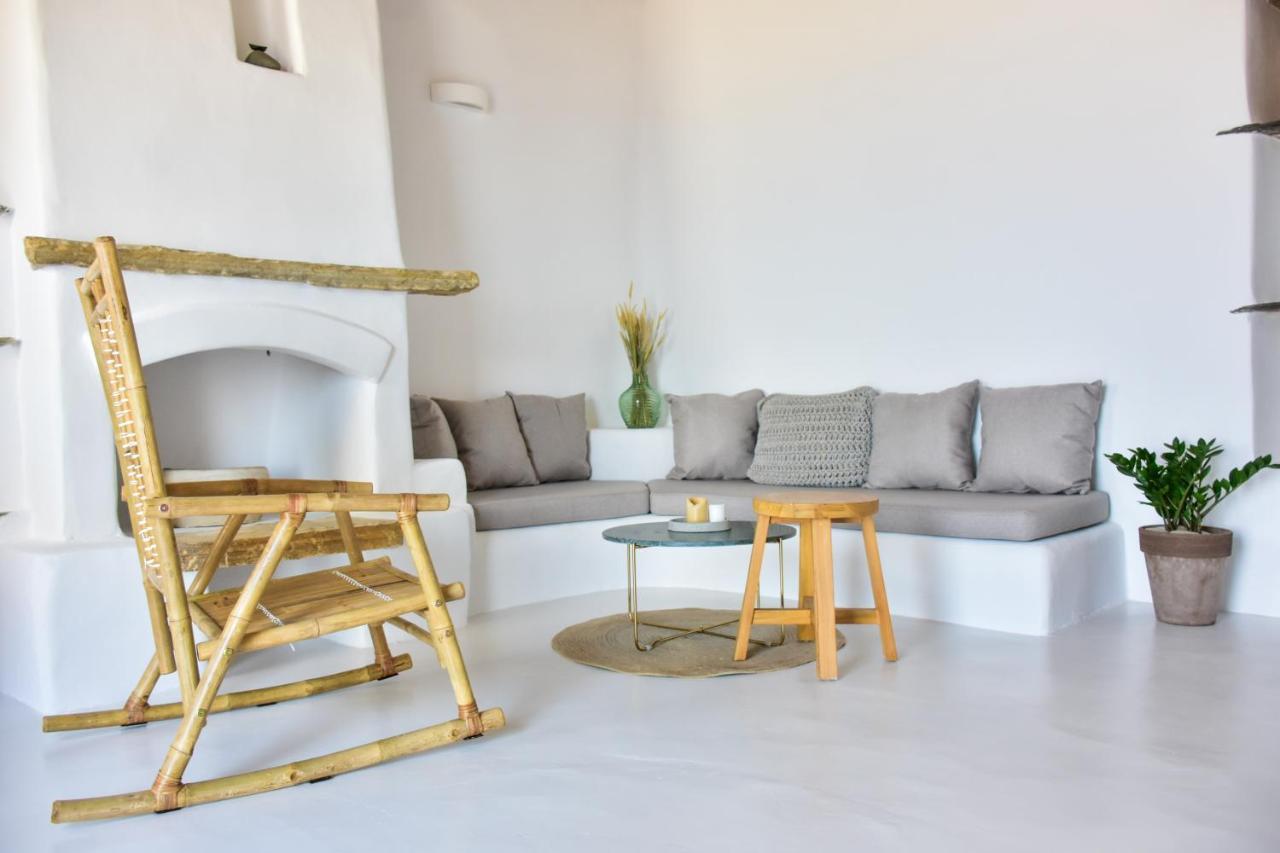 Living Theros Luxury Suites Kardhiani Luaran gambar