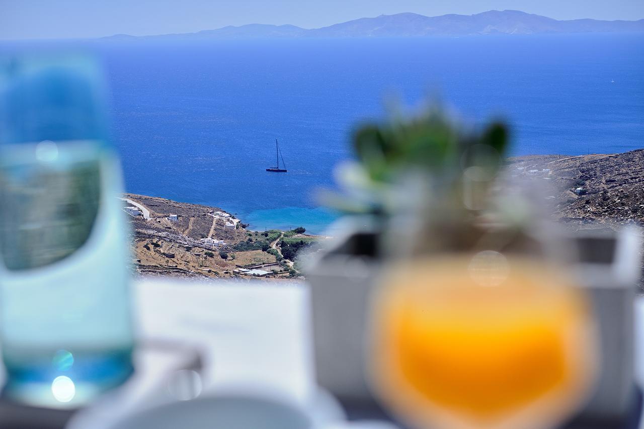 Living Theros Luxury Suites Kardhiani Luaran gambar