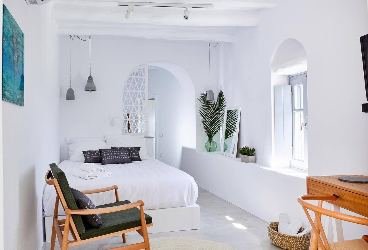 Living Theros Luxury Suites Kardhiani Luaran gambar